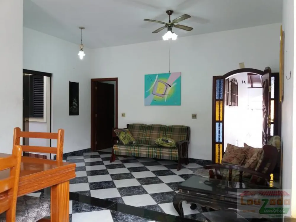 Casa, 3 quartos, 181 m² - Foto 1