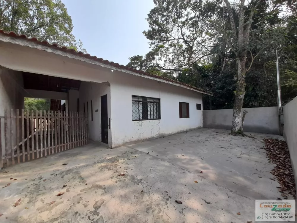 Casa para alugar com 3 quartos, 360m² - Foto 1