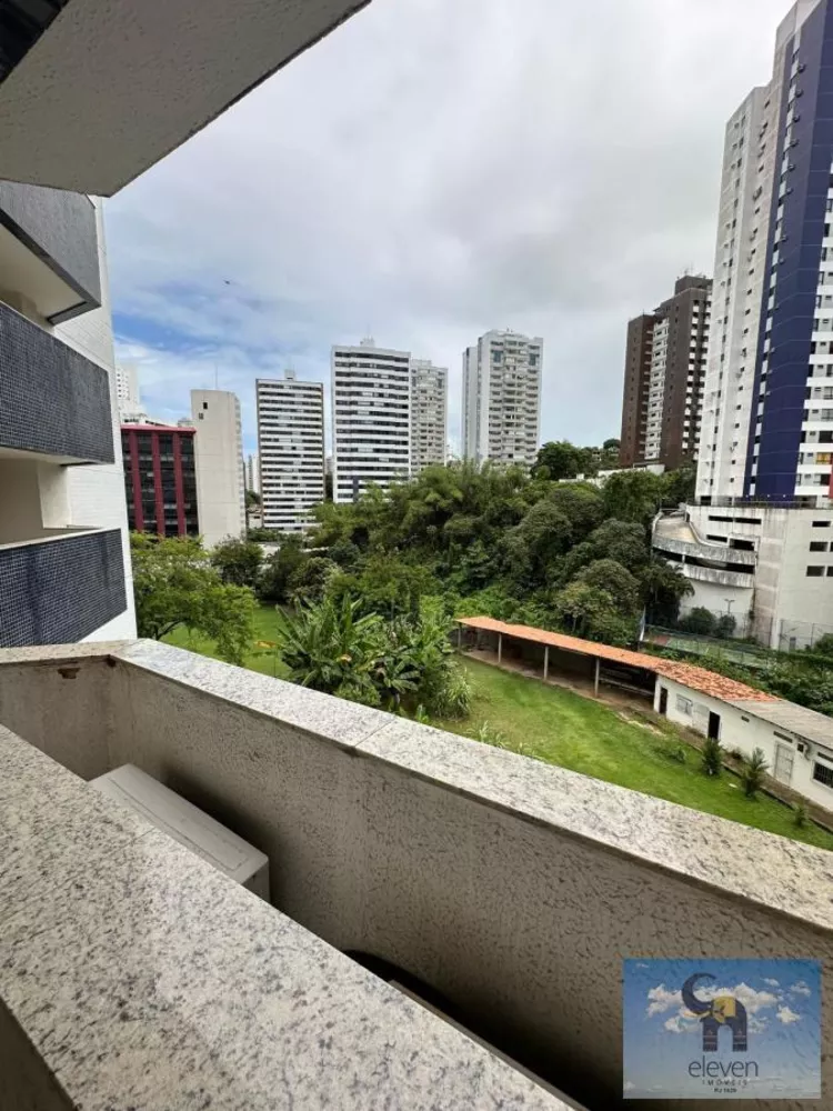 Apartamento à venda com 1 quarto, 42m² - Foto 2