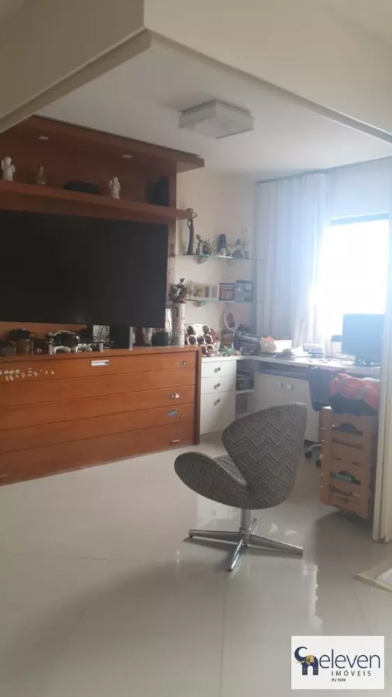 Apartamento à venda com 2 quartos, 110m² - Foto 3