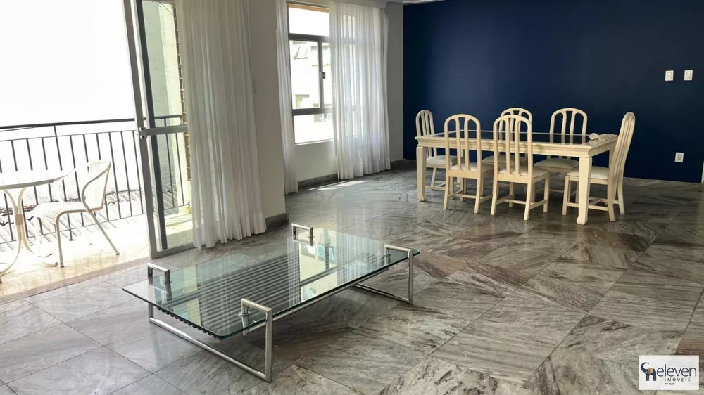 Apartamento à venda com 4 quartos, 232m² - Foto 1