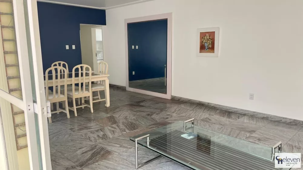 Apartamento à venda com 4 quartos, 232m² - Foto 2