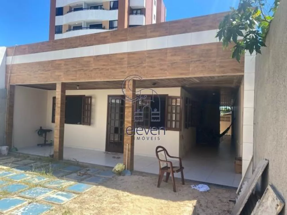 Casa à venda com 3 quartos, 450m² - Foto 2