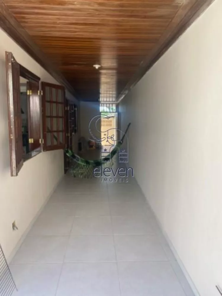 Casa à venda com 3 quartos, 450m² - Foto 4