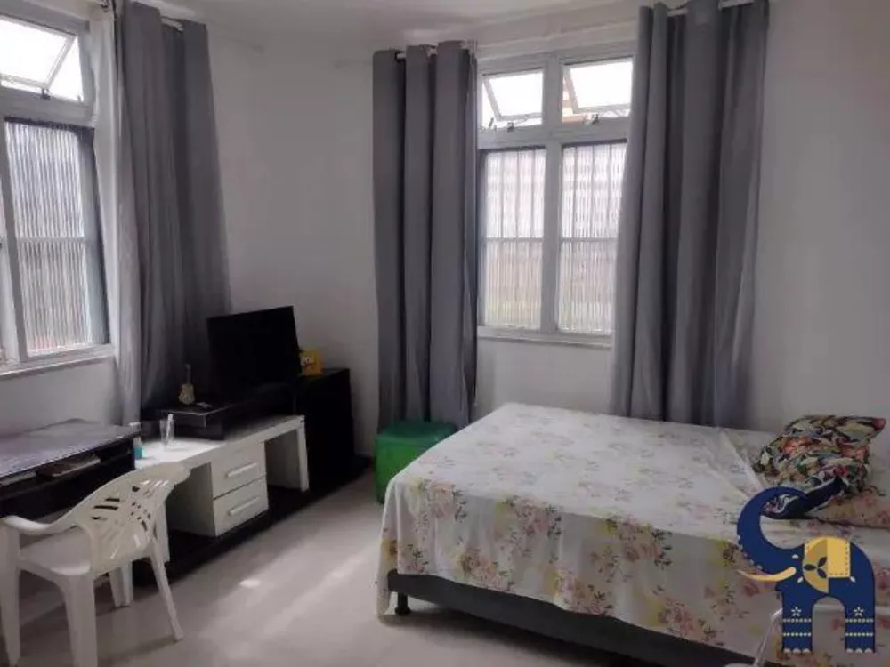 Apartamento à venda com 3 quartos, 132m² - Foto 2