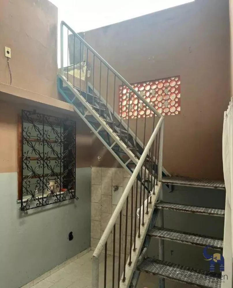 Casa à venda com 3 quartos, 140m² - Foto 2