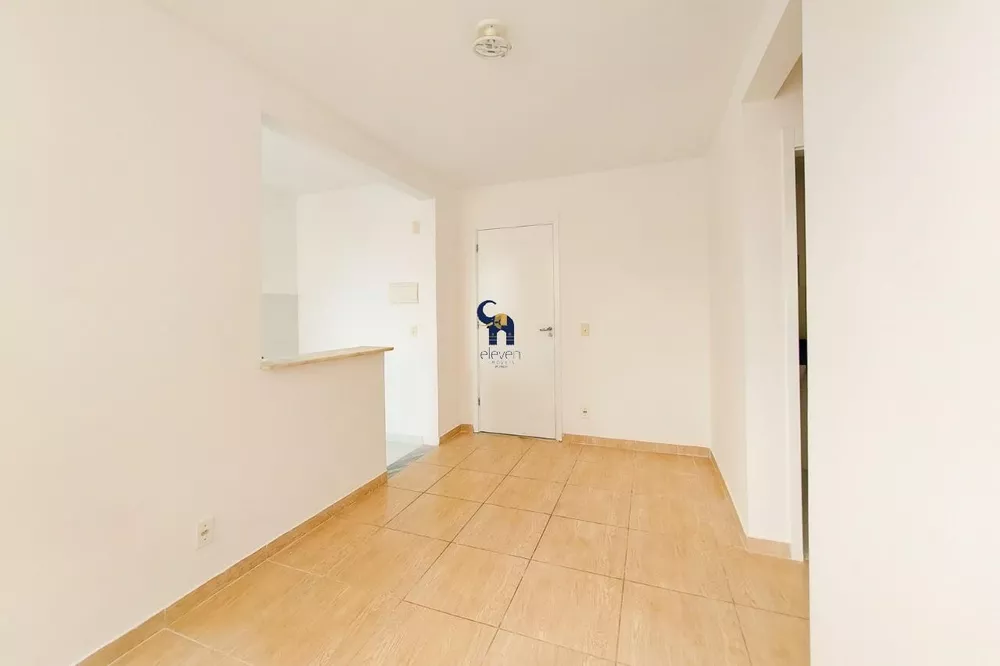 Apartamento à venda com 2 quartos, 65m² - Foto 4