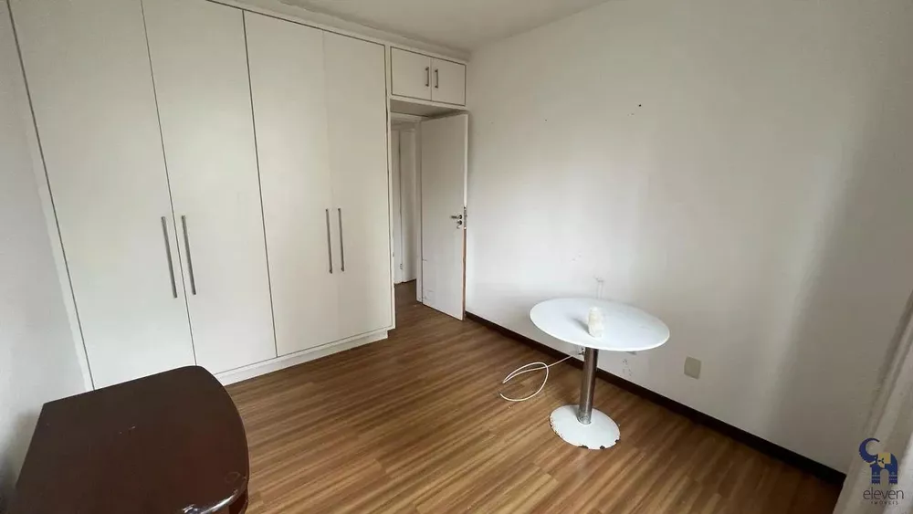 Apartamento à venda com 3 quartos, 140m² - Foto 9