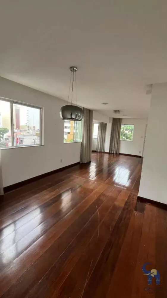 Apartamento à venda com 3 quartos, 140m² - Foto 10