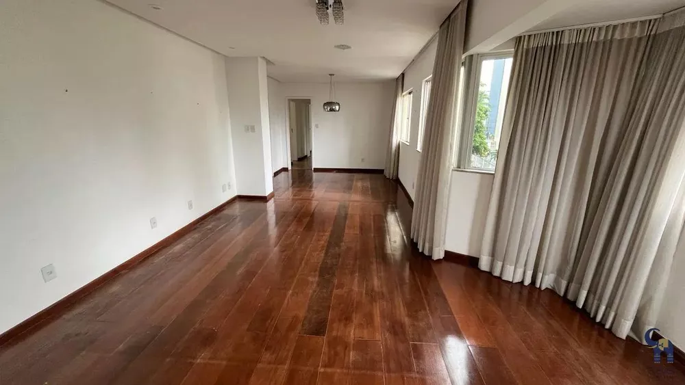 Apartamento à venda com 3 quartos, 140m² - Foto 12