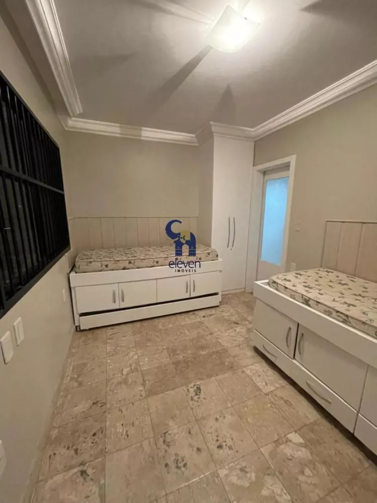 Apartamento para alugar com 4 quartos, 145m² - Foto 8