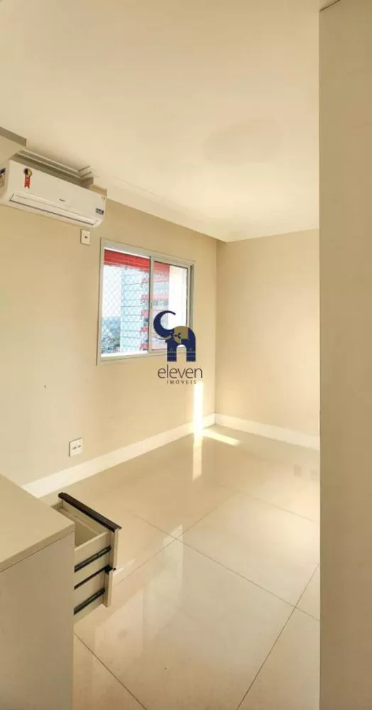 Apartamento à venda com 4 quartos, 180m² - Foto 6