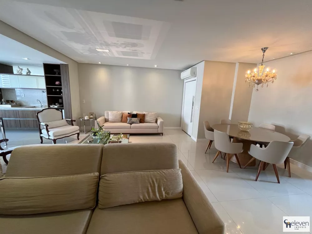 Apartamento à venda com 3 quartos, 151m² - Foto 2