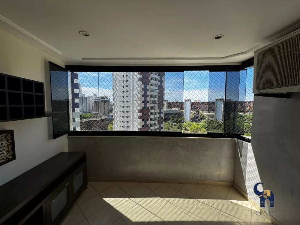 Apartamento à venda com 3 quartos, 95m² - Foto 2