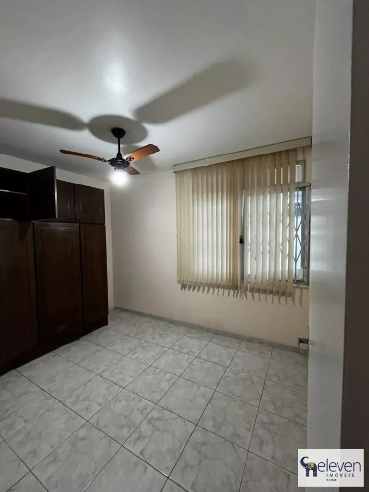 Apartamento à venda com 2 quartos, 70m² - Foto 4