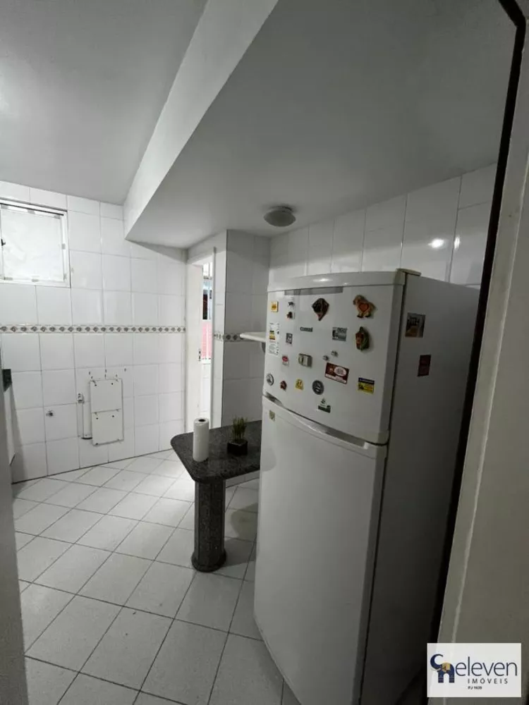 Apartamento à venda com 2 quartos, 70m² - Foto 12