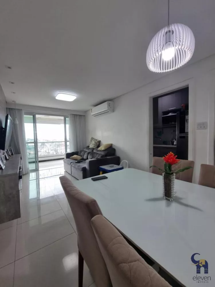 Apartamento à venda com 2 quartos, 75m² - Foto 5