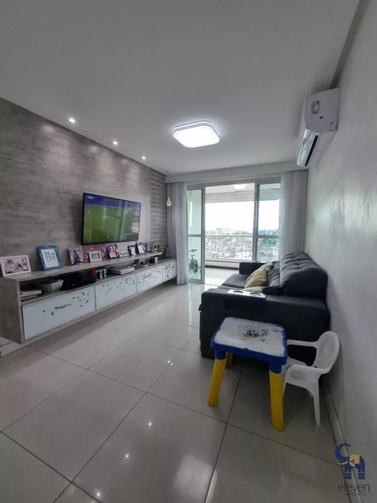 Apartamento à venda com 2 quartos, 75m² - Foto 4