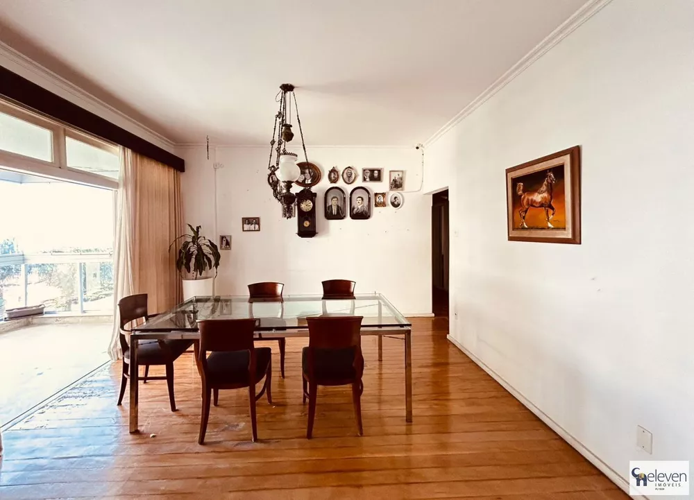 Apartamento à venda com 4 quartos, 220m² - Foto 4