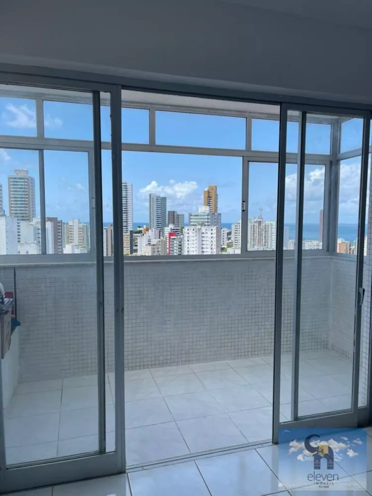 Apartamento à venda com 3 quartos, 125m² - Foto 1