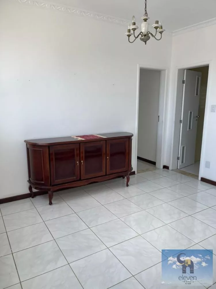 Apartamento à venda com 3 quartos, 125m² - Foto 3