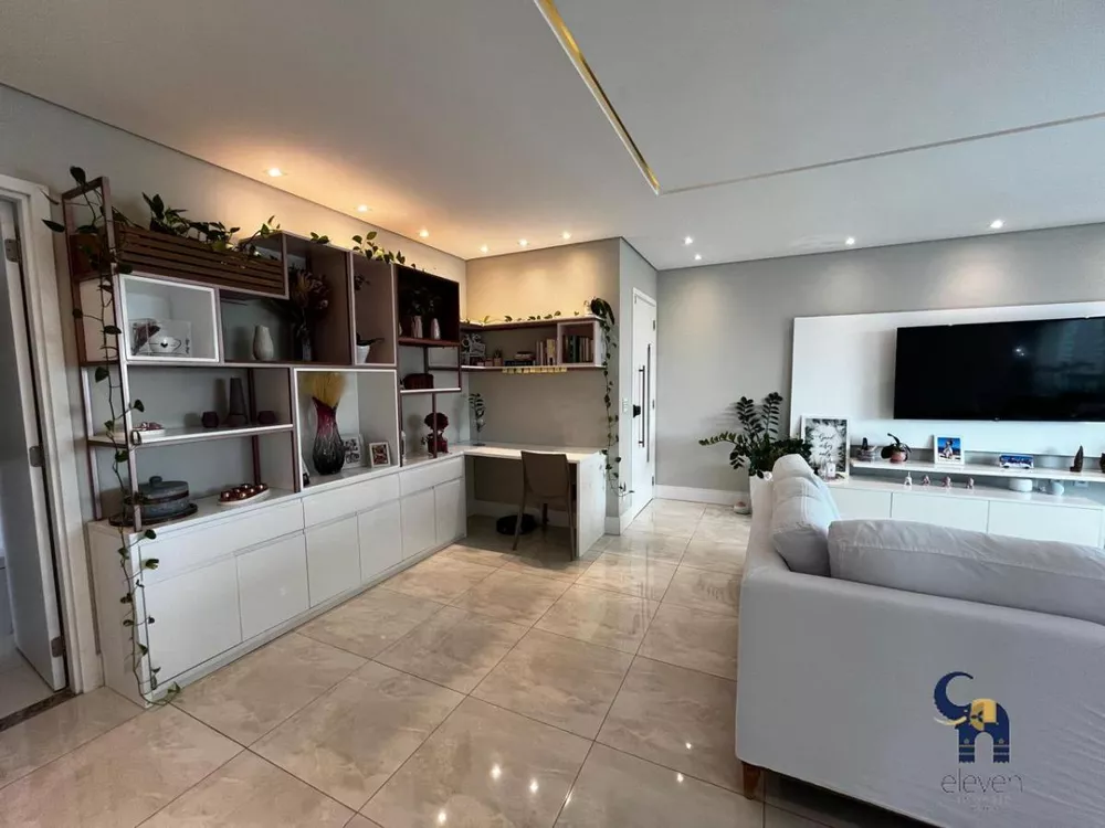 Apartamento à venda com 2 quartos, 83m² - Foto 4