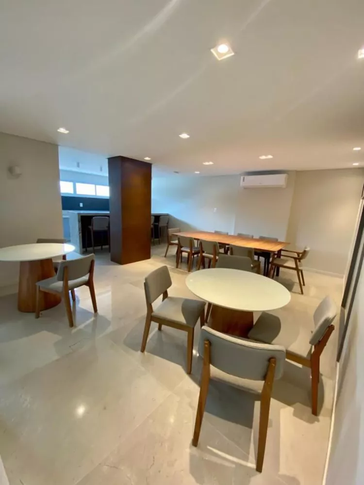 Apartamento à venda com 2 quartos, 73m² - Foto 4