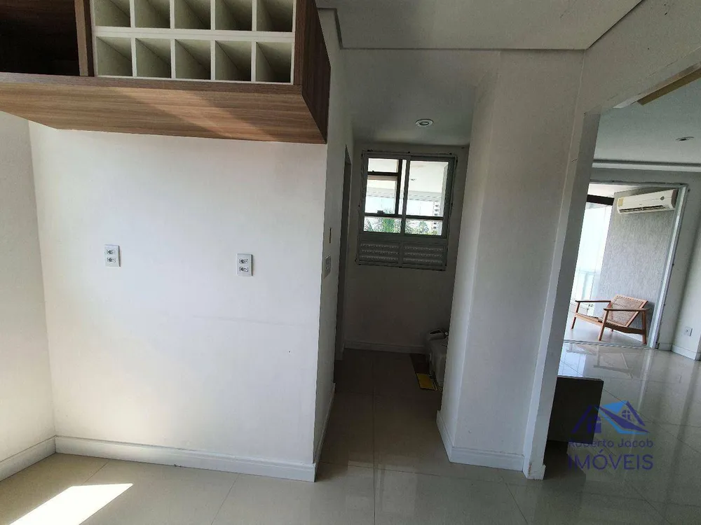 Apartamento, 3 quartos, 127 m² - Foto 2