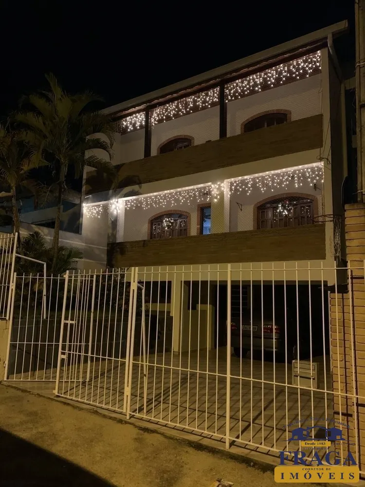 Sobrado, 4 quartos, 250 m² - Foto 1
