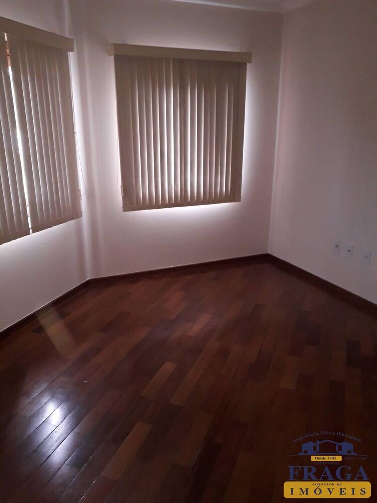 Casa, 3 quartos, 320 m² - Foto 26