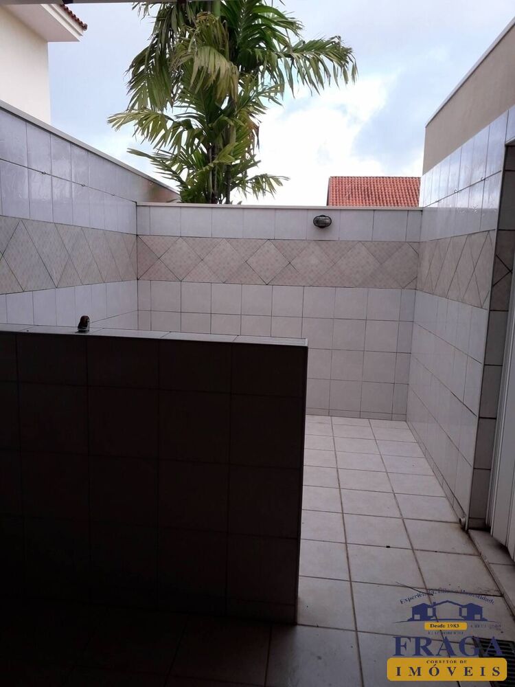 Casa, 3 quartos, 320 m² - Foto 37