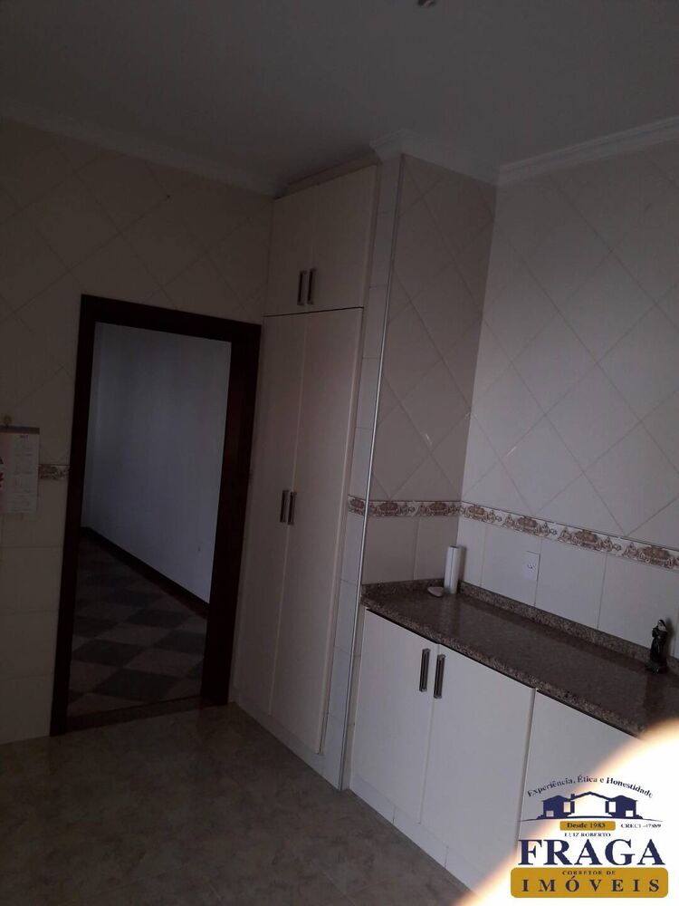 Casa, 3 quartos, 320 m² - Foto 35