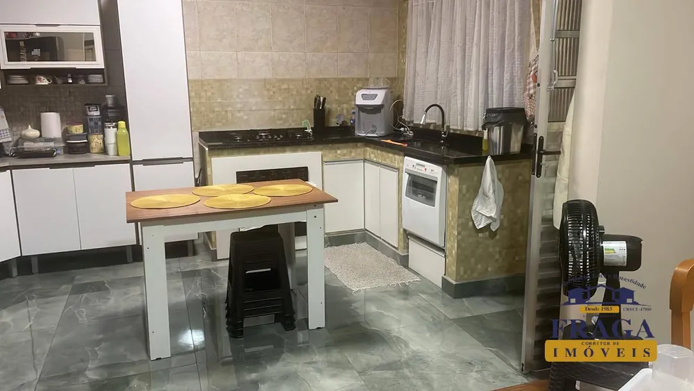 Casa, 3 quartos, 172 m² - Foto 4