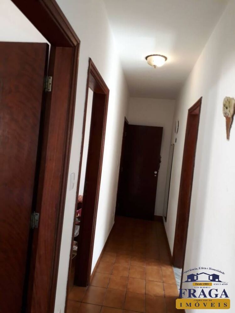 Casa, 3 quartos, 1230 m² - Foto 3