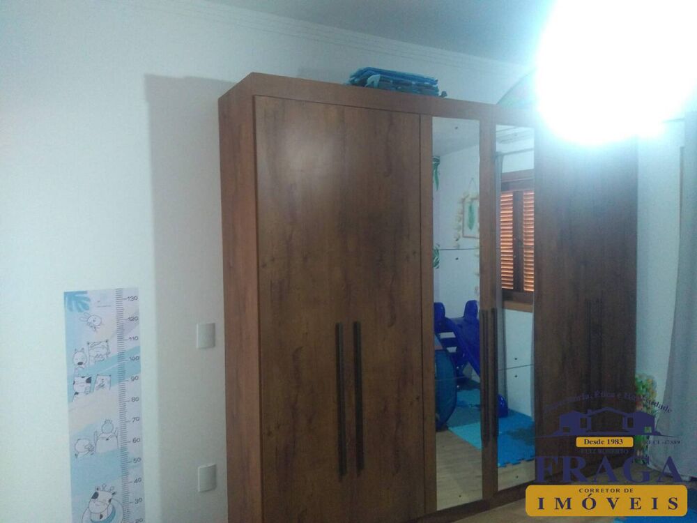 Casa à venda com 2 quartos, 300m² - Foto 17