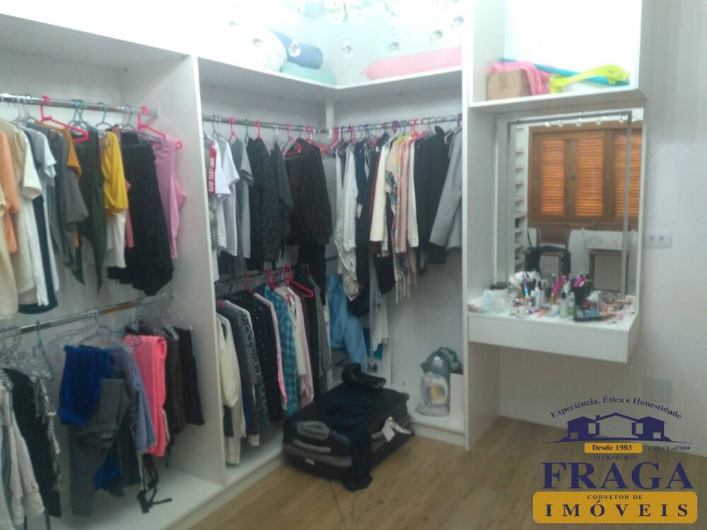 Casa à venda com 2 quartos, 300m² - Foto 8