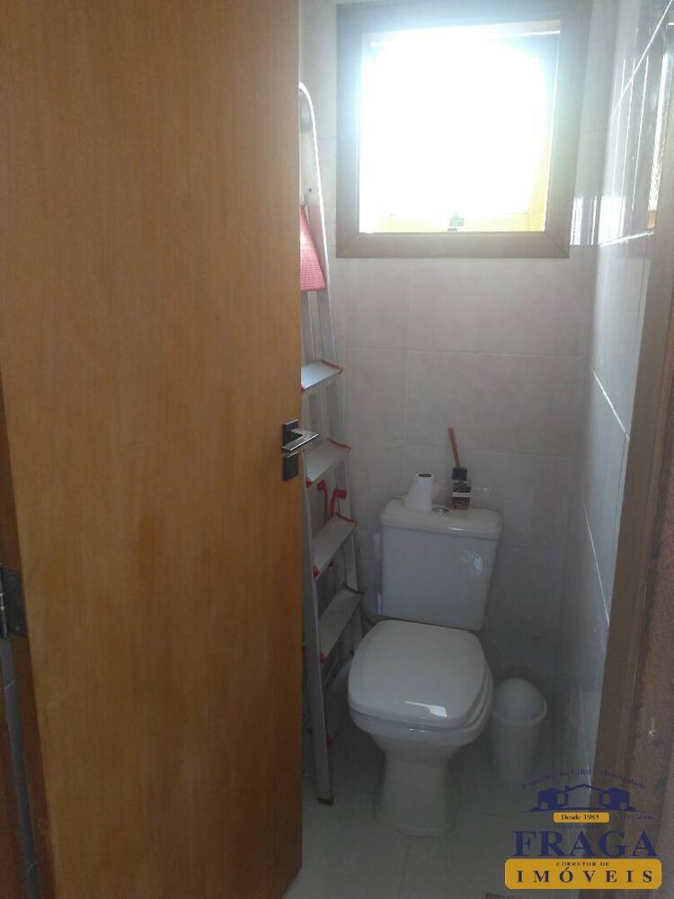 Casa à venda com 2 quartos, 300m² - Foto 23
