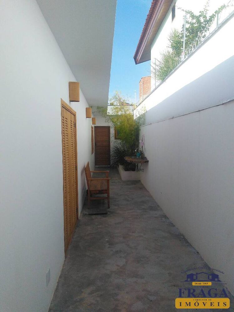 Casa à venda com 2 quartos, 300m² - Foto 26