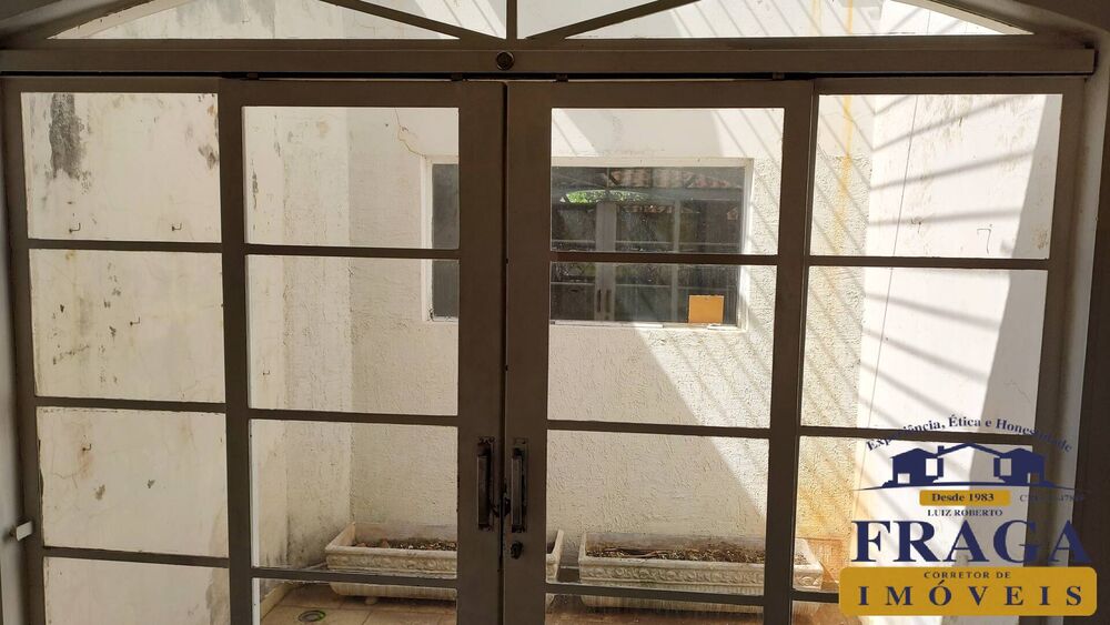 Casa à venda com 3 quartos, 170m² - Foto 9