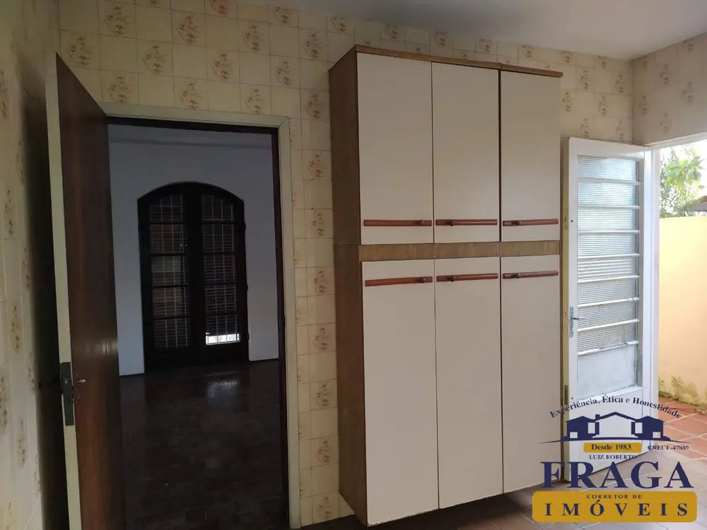 Casa, 3 quartos, 200 m² - Foto 12