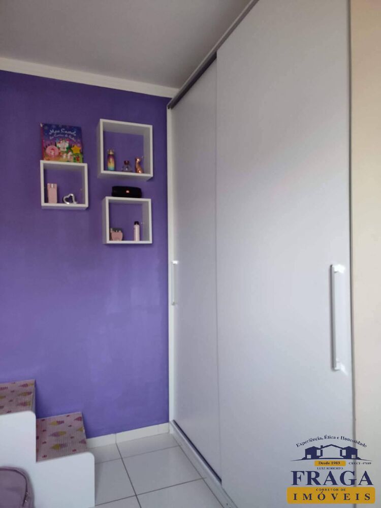 Casa à venda com 2 quartos, 70m² - Foto 6