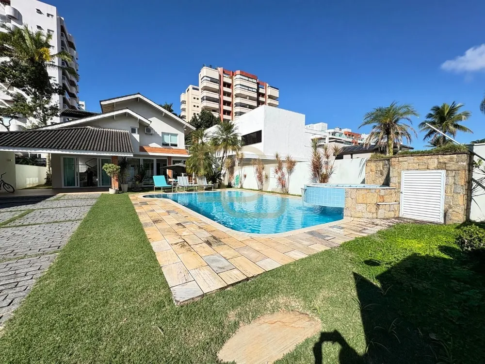 Casa, 4 quartos, 329 m² - Foto 2