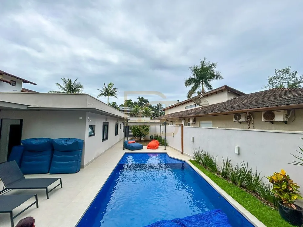 Casa, 5 quartos, 310 m² - Foto 1