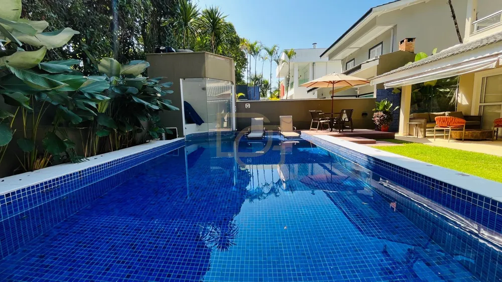 Casa, 5 quartos, 327 m² - Foto 2