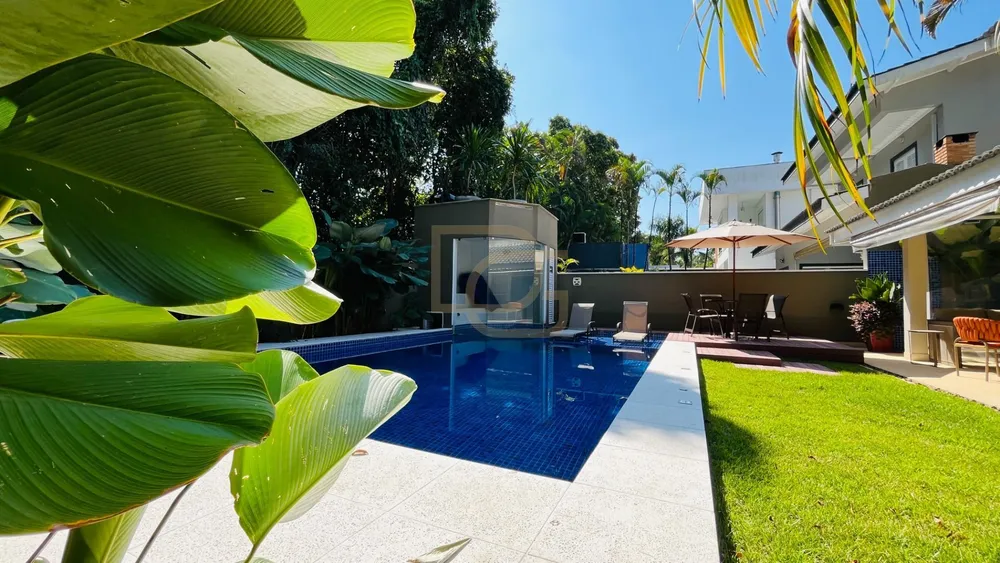 Casa, 5 quartos, 327 m² - Foto 1