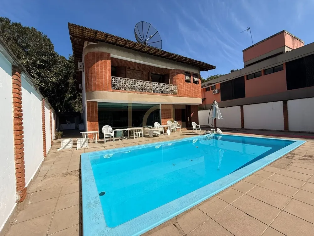 Casa, 5 quartos, 376 m² - Foto 1