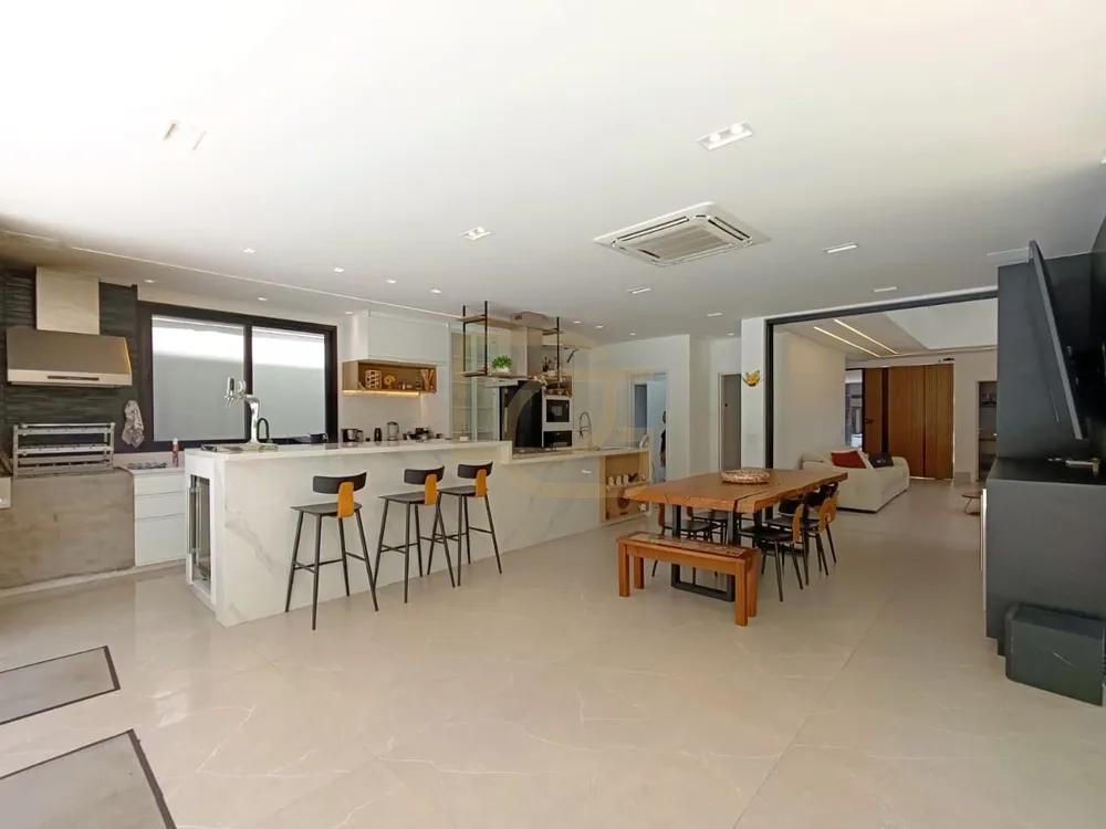 Casa, 5 quartos, 336 m² - Foto 4