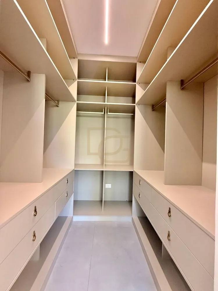 Casa, 6 quartos, 315 m² - Foto 11
