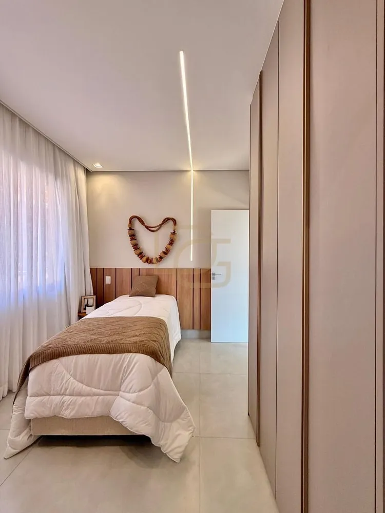 Casa, 6 quartos, 315 m² - Foto 9