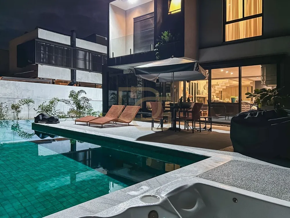 Casa, 5 quartos, 347 m² - Foto 1